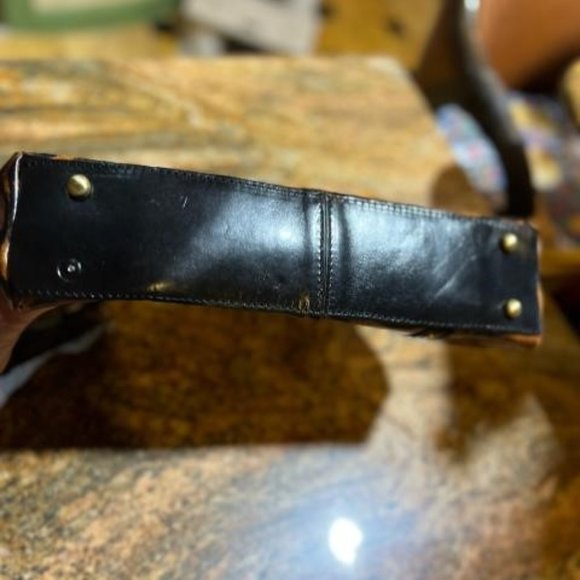 Patricia Nash Tiger Like New Leather Bag Purse (One missing stud on Bottom) - Picture 4 of 9